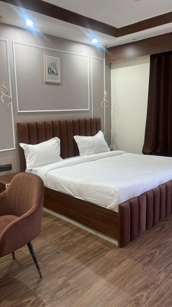  200 Sq.ft. Residential Plot for Rent in Sector 43 Gurgaon