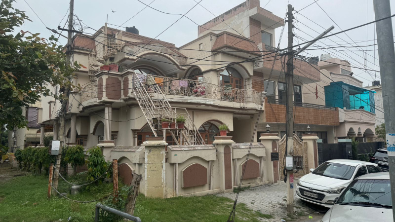 4 BHK House 5500 Sq.ft. for Sale in Sector 17, Yamunanagar