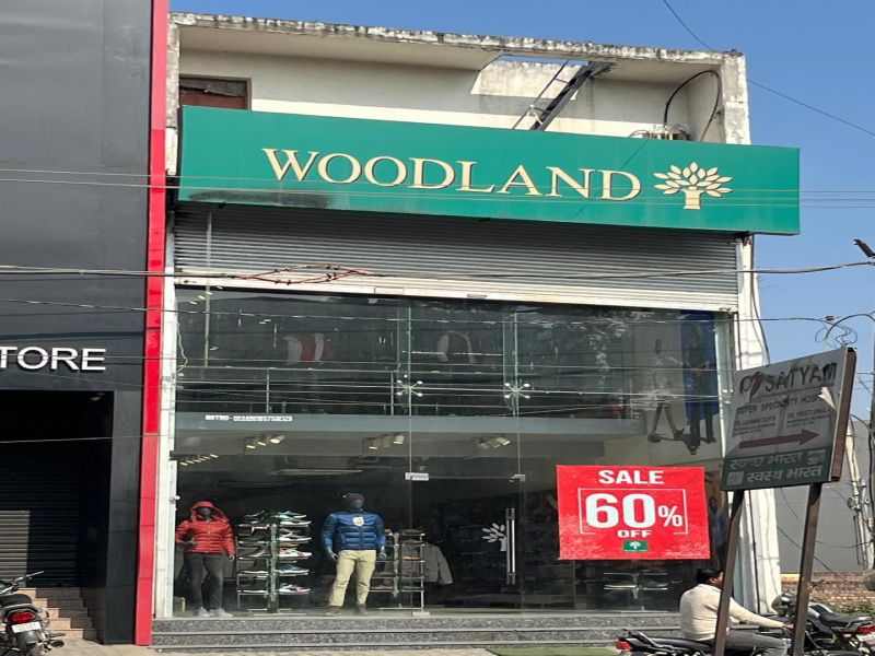  Showroom 5600 Sq.ft. for Sale in Model Town, Yamunanagar