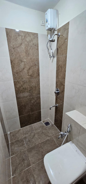 2 BHK 569 Sq.ft. Apartment for Sale in Western Express Highway, Malad East, Mumbai