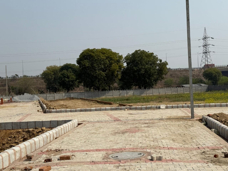  Residential Plot 200 Sq. Yards for Sale in Tilapta Village, Greater Noida