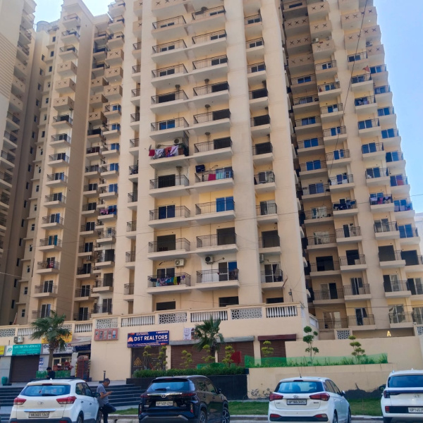 3 BHK Apartment 1340 Sq.ft. for Sale in Noida Extension, Greater Noida