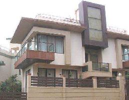 8 BHK House for Sale in Roop Nagar, Delhi