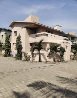  311 Sq. Yards Residential Plot for Sale in Piplod, Surat