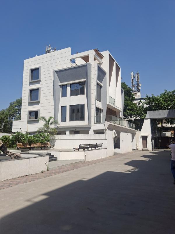 9 BHK 660 Sq. Yards House for Sale in Athwa, Surat