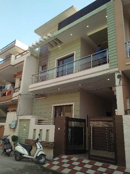 4 BHK House 2500 Sq.ft. for Sale in Banga, Shahid Bhagat Singh Nagar