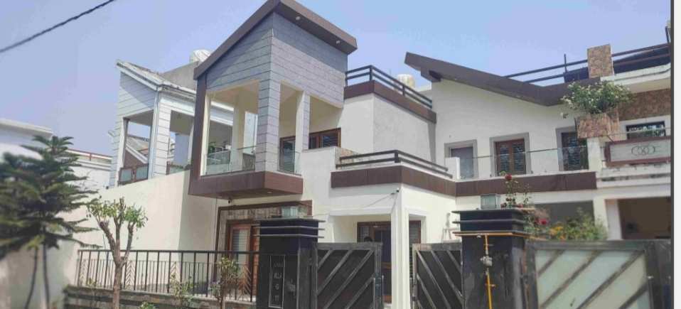 House 255 Sq. Meter for Sale in