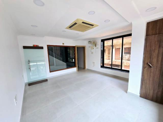  Office Space 25 Sq. Meter for Rent in Cunchelim, Mapusa, Goa