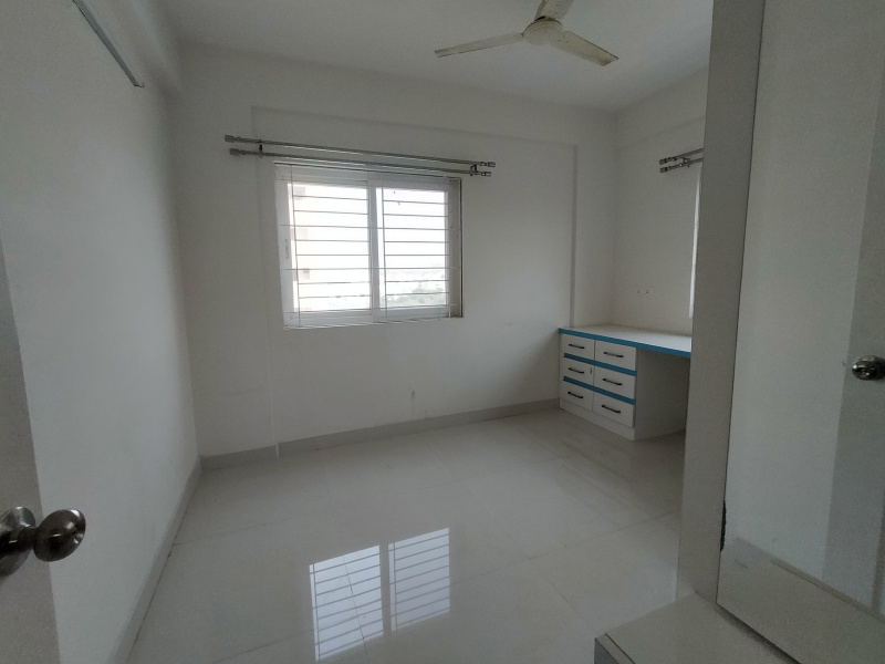 2 BHK Apartment 1400 Sq.ft. for Rent in Old Madras Road, Bangalore