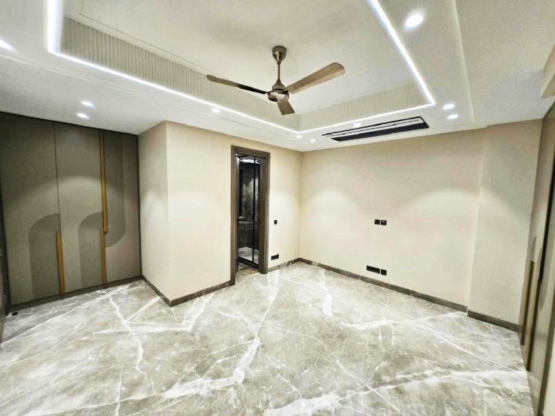 4 BHK Builder Floor 4200 Sq.ft. for Sale in Gulmohar Park, Delhi