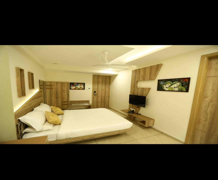  Hotels 20000 Sq.ft. for Sale in Vijay Nagar, Indore