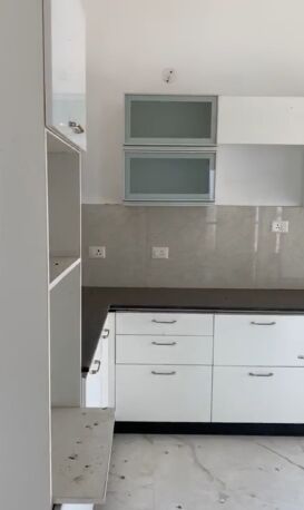 1 BHK Apartment 550 Sq.ft. for Sale in Lokhandwala Township, Kandivali East, Mumbai