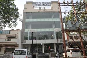  Commercial Shop for Rent in Civil Lines, Allahabad