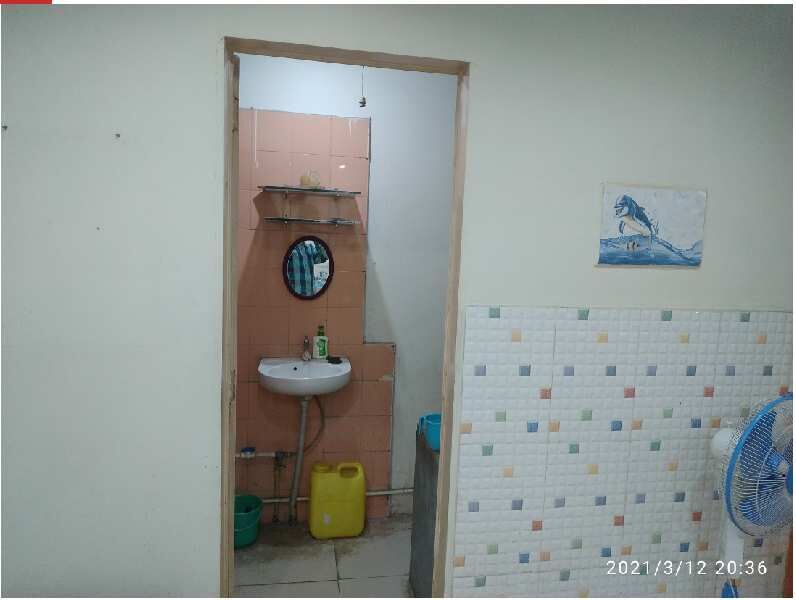  Commercial Shop 325 Sq.ft. for Rent in Makarpura, Vadodara