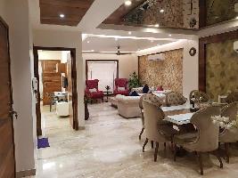 4 BHK Flat for Rent in Golf Course Road, Gurgaon