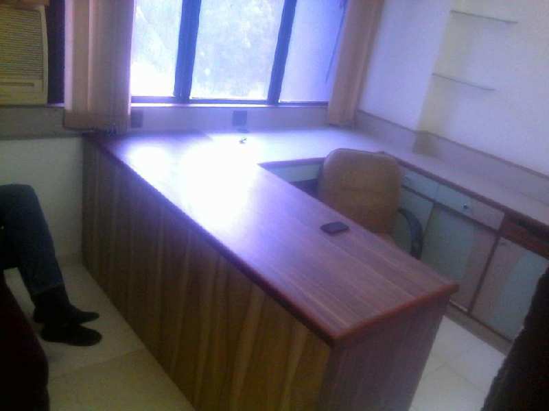 Office Space 1600 Sq.ft. for Rent in