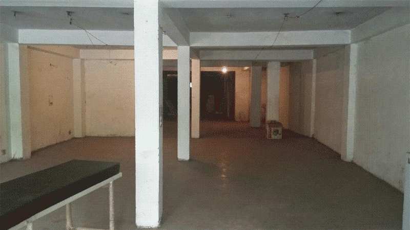 Showroom 8000 Sq.ft. for Rent in