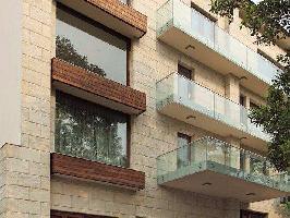 5 BHK Flat for Sale in DLF Phase V, Gurgaon
