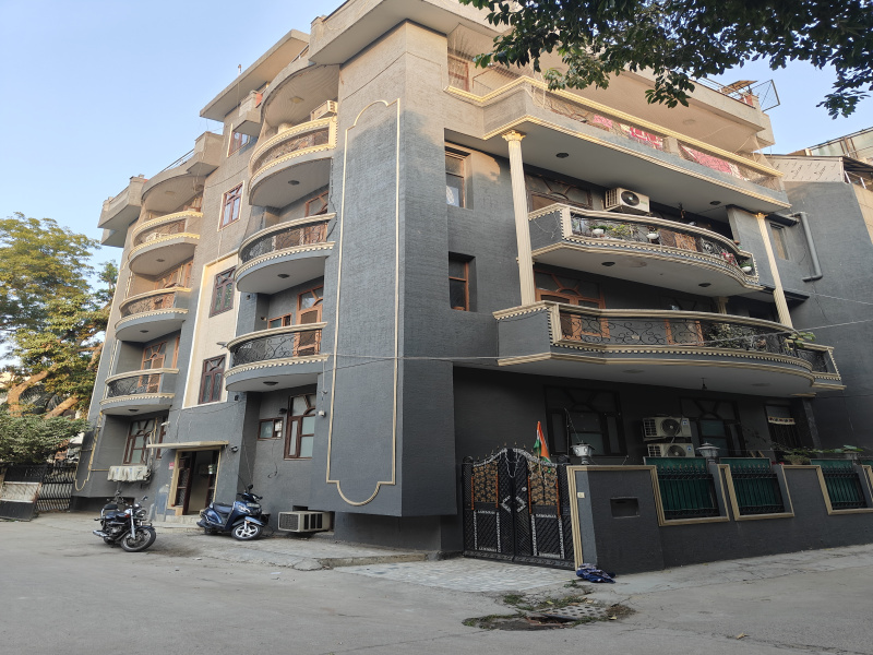  Office Space 1600 Sq.ft. for Rent in Kalkaji, Delhi