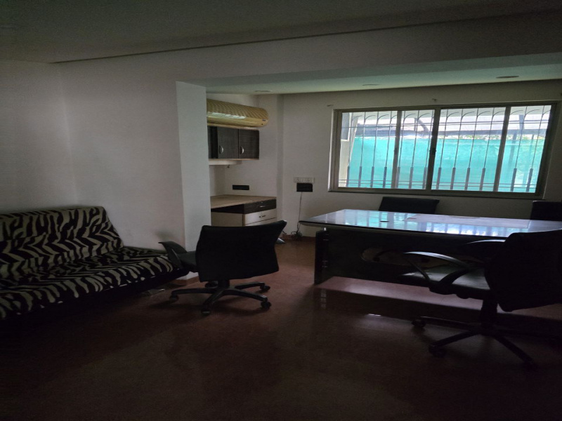  Guest House 4000 Sq.ft. for Rent in Gangapur Road, Nashik