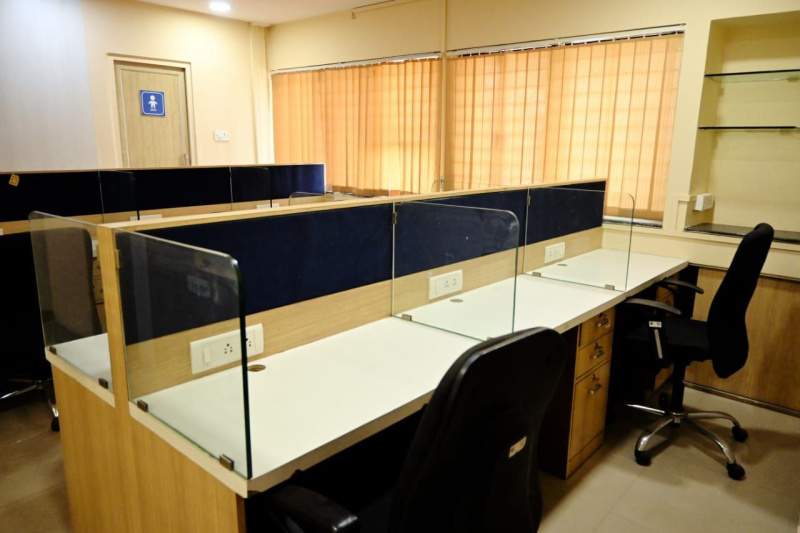  Office Space 1200 Sq.ft. for Rent in Mumbai Naka, Nashik