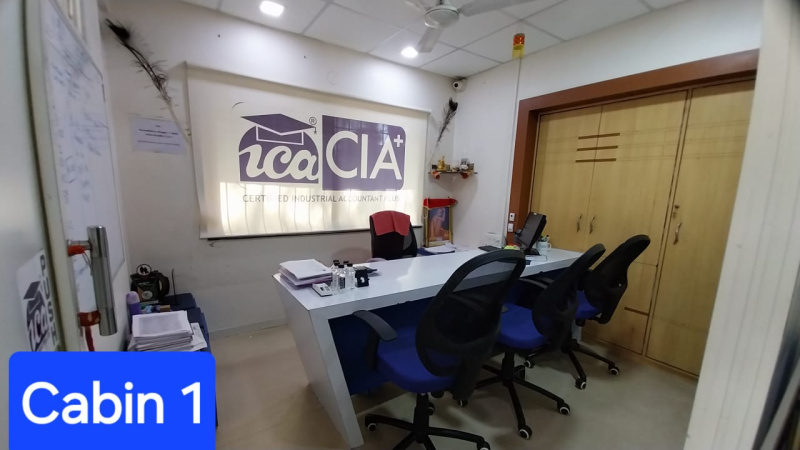  Office Space 2000 Sq.ft. for Sale in College Road, Nashik