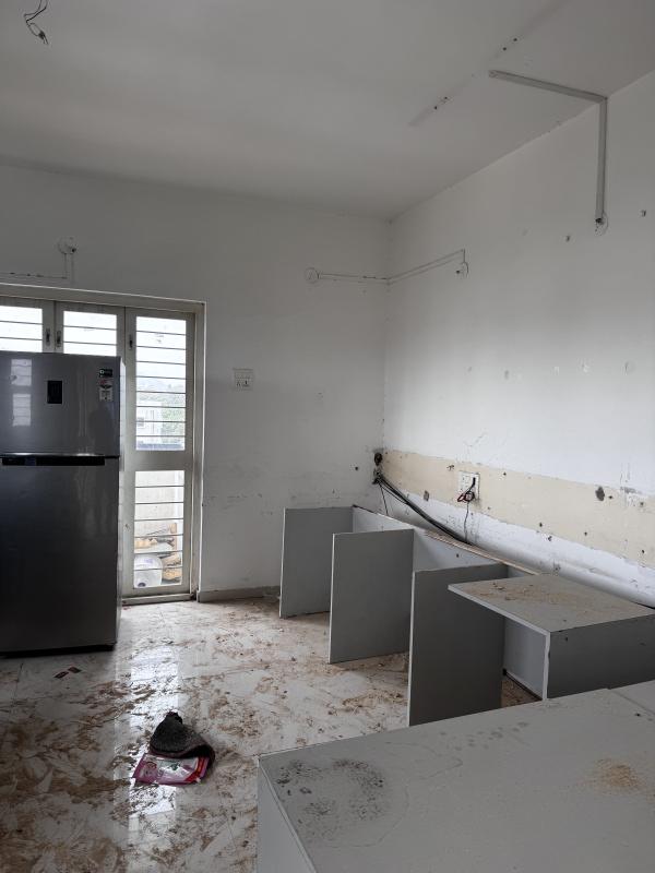  Office Space 2000 Sq.ft. for Rent in Canada Corner, Nashik