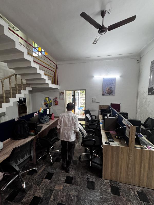  Office Space 1500 Sq.ft. for Rent in Lekha Nagar, Nashik