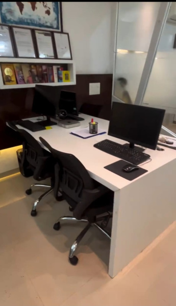  650 Sq.ft. Office Space for Rent in Pandit Colony, Nashik