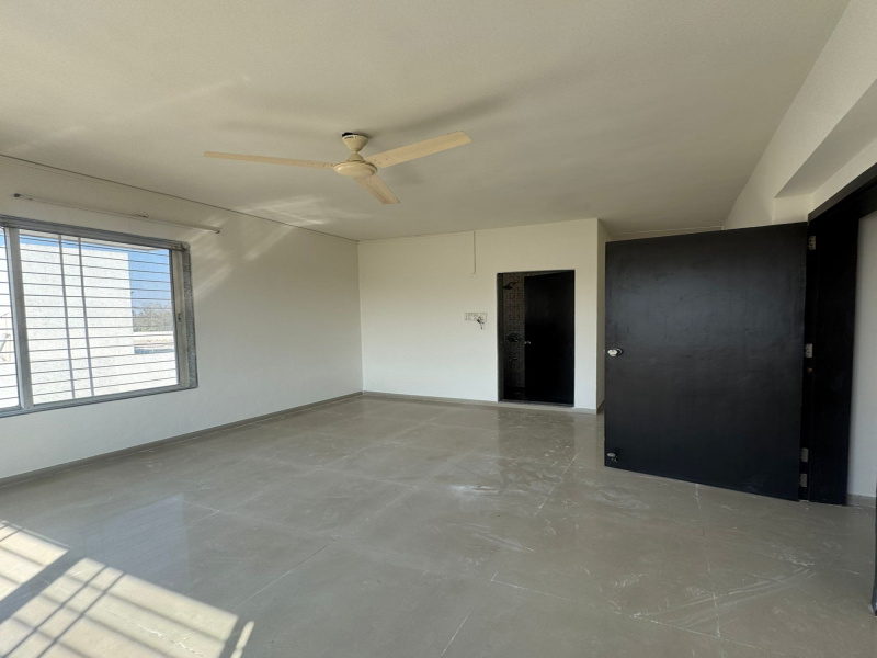  2200 Sq.ft. Penthouse for Sale in College Road, Nashik