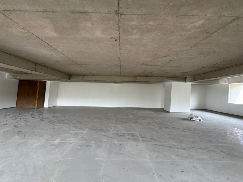  2200 Sq.ft. Office Space for Rent in College Road, Nashik