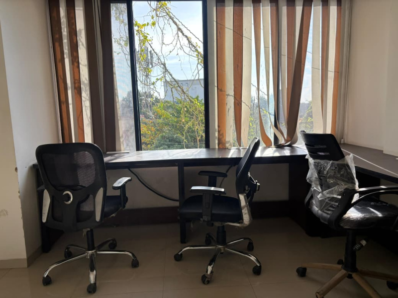  1075 Sq.ft. Office Space for Rent in Mumbai Naka, Nashik