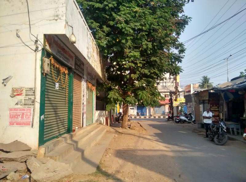 Commercial Shop 150 Sq. Yards for Rent in