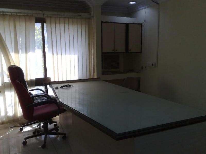 Office Space 3300 Sq.ft. for Rent in