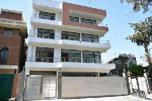 5 BHK House for Sale in Sector 26 Noida
