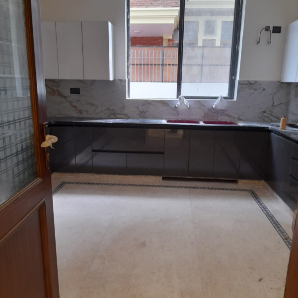 2 BHK 112 Sq. Meter House for Sale in Sector 11 Noida