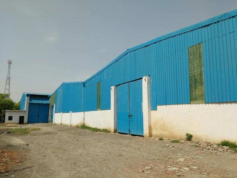 Commercial Shop 5500 Sq.ft. for Rent in Nuhai, Agra