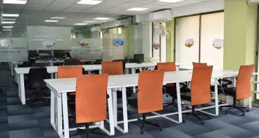  Office Space for Rent in Shyamal, Ahmedabad