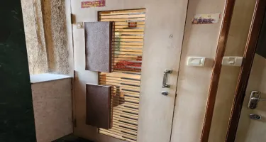 2 BHK Flat for Rent in Piplod, Surat
