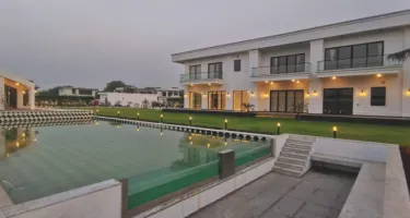 6 BHK Farm House for Sale in Dera Mandi, Delhi