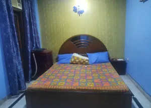 2 BHK Builder Floor for Rent in Lajpat Nagar, Delhi
