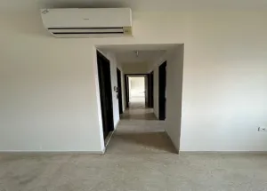 3 BHK Flats & Apartments for Rent in Ghodbunder Road, Thane