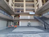  Commercial Shop for Rent in Sayajigunj, Vadodara