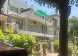 5 BHK Flats & Apartments for Sale in Vasant Kunj, Delhi