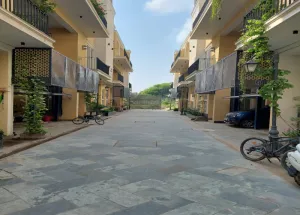4.5 BHK Villa for Sale in Dera Mandi, Delhi