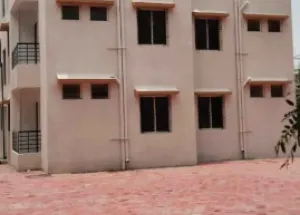 1 BHK Flats & Apartments for Sale in Manglaya Sadak, Indore
