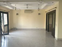 4 BHK Flat for Rent in Anand Lok, Delhi