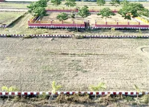 100 Sq. Yards Residential Plot for Sale in Bidhnu, Kanpur