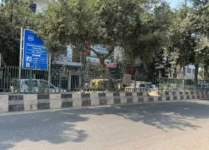  Commercial Shop for Rent in Chattarpur, Delhi