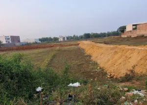 Commercial Land for Sale in 132 Ft. Ring Road, Ahmedabad
